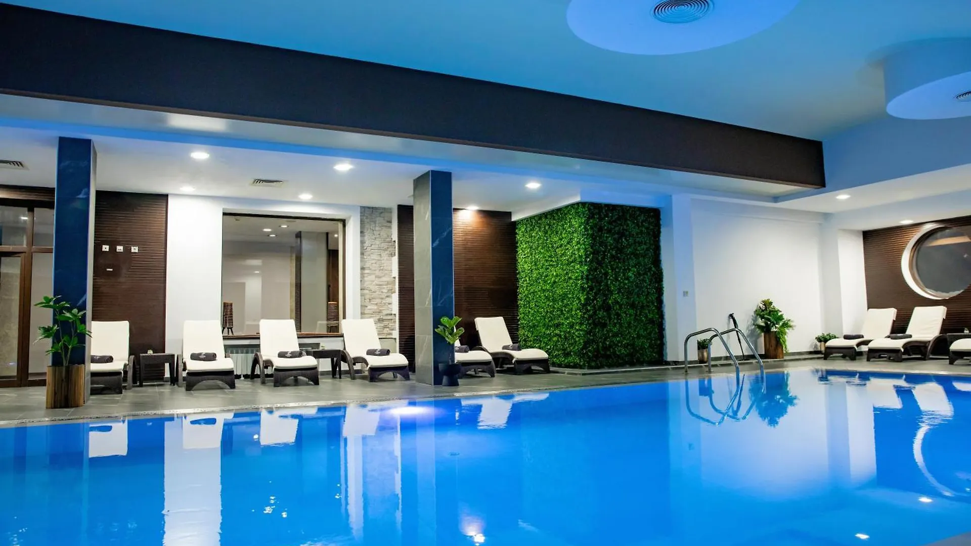 Murite Park Hotel Ράζλογκ